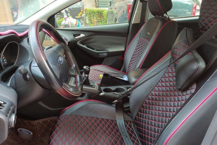 Used Ford Focus 2012 Hatchback 1.6L Manual Comfort Model Left Front Seat