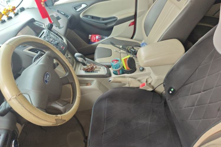 Used Ford Focus 2012 Sedan 1.6L Automatic Comfort Model Left Front Seat