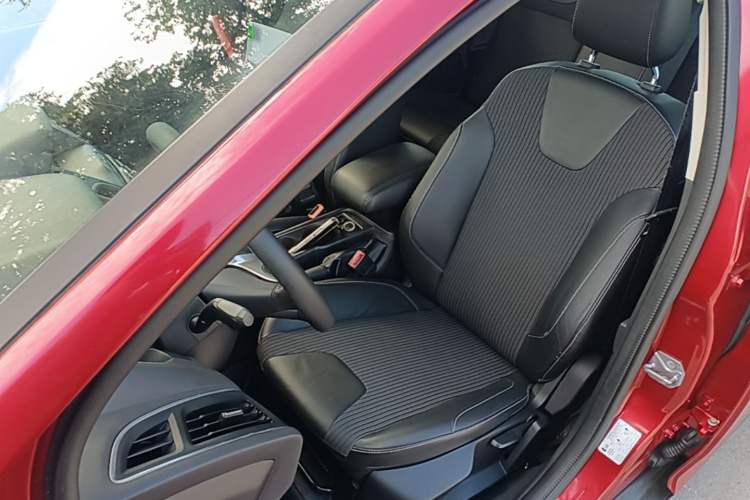 Used Ford Focus 2012 Hatchback 1.6L Automatic Fashion Edition Left Front Seat