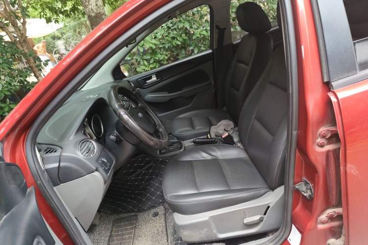 Used Ford Focus 2012 Hatchback Classic 1.8L Automatic Base Model Left Front Seat