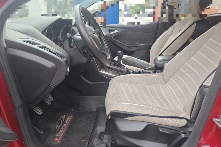 Used Ford Focus 2012 Hatchback 1.6L Manual Fashion Edition Left Front Seat