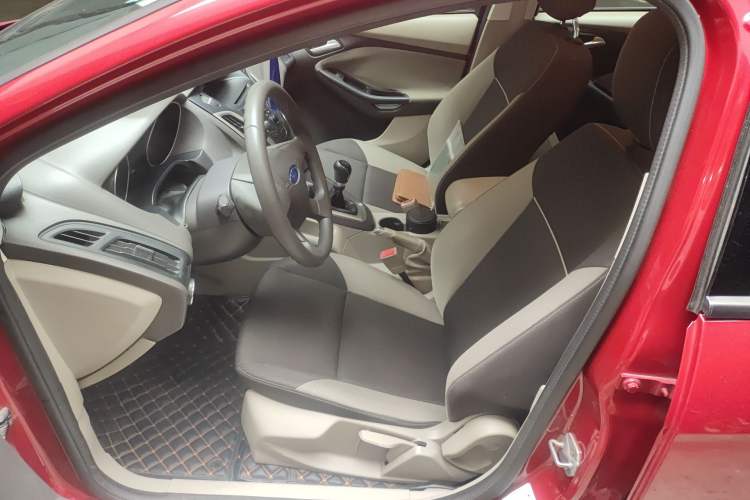 Used Ford Focus 2012 Sedan 1.6L Manual Comfort Model Left Front Seat