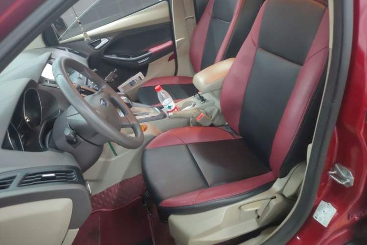Used Ford Focus 2012 Sedan 1.6L Automatic Comfort Model Left Front Seat