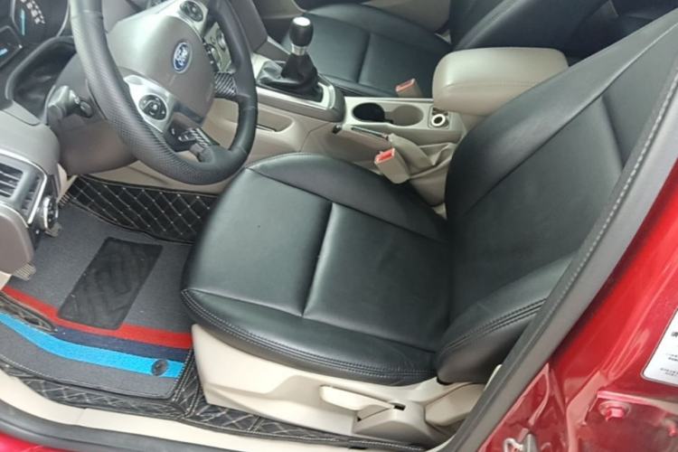 Used Ford Focus 2012 Sedan 1.6L Manual Comfort Model Left Front Seat