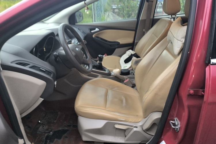Used Ford Focus 2012 Sedan 1.6L Manual Comfort Model Left Front Seat