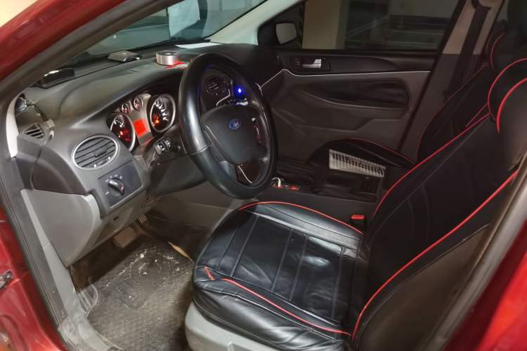 Used Ford Focus 2012 Hatchback Classic 1.8L Automatic Base Model Left Front Seat