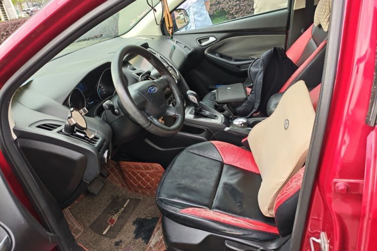 Used Ford Focus 2012 Hatchback 1.6L Automatic Comfort Model Left Front Seat