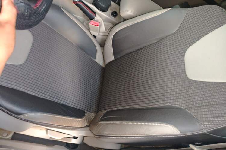 Used Ford Focus 2012 Hatchback 1.6L Automatic Fashion Edition Left Front Seat