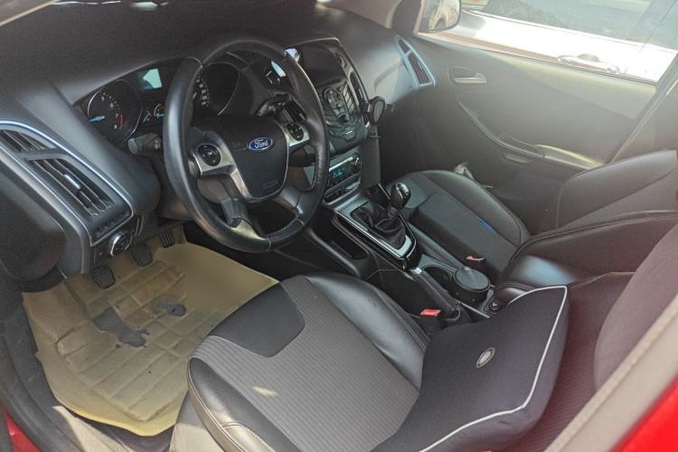 Used Ford Focus 2012 Hatchback 1.6L Manual Fashion Edition Left Front Seat