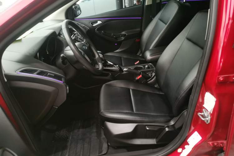 Used Ford Focus 2012 Hatchback 1.6L Automatic Fashion Edition Left Front Seat