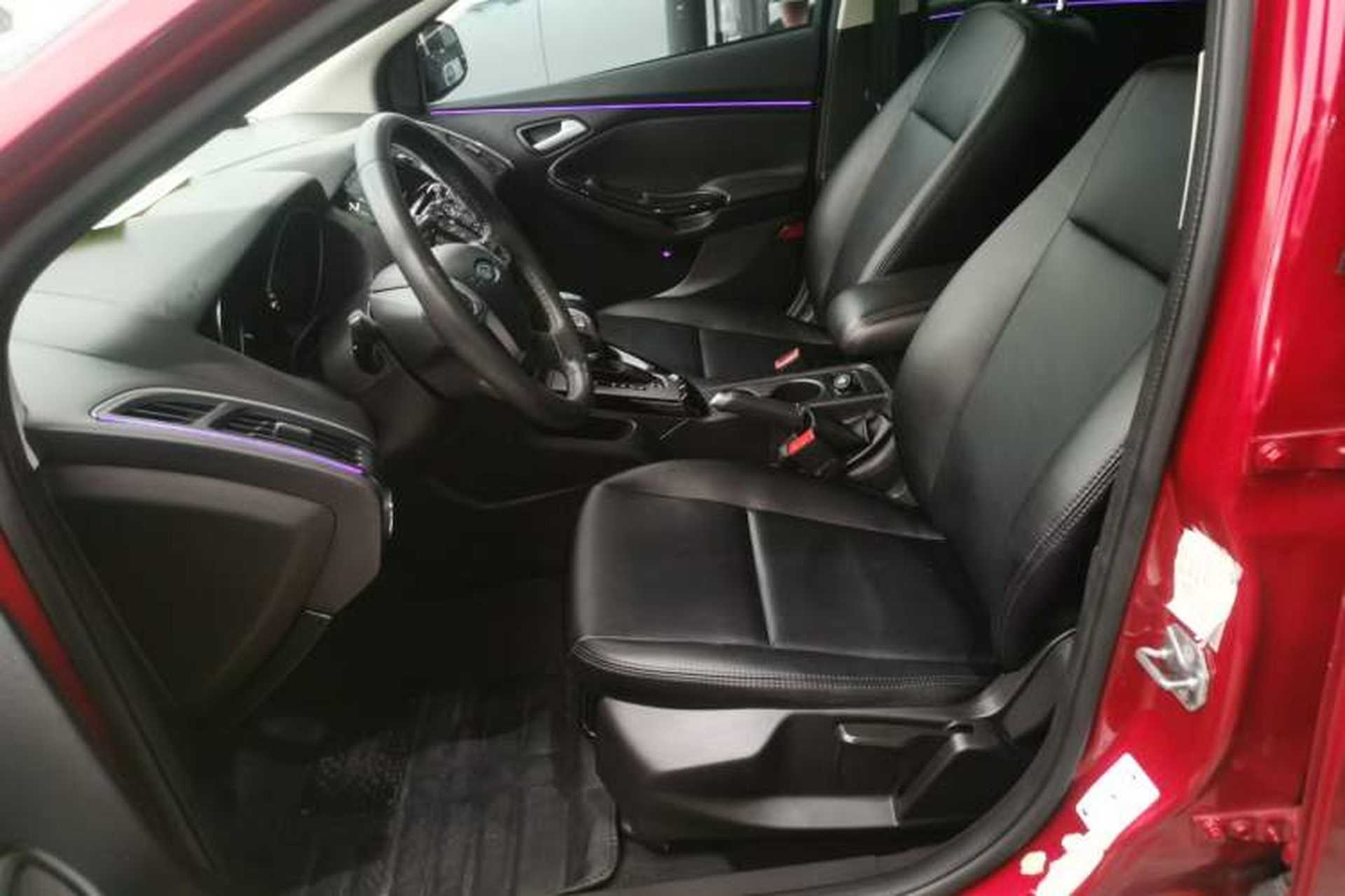 Used Ford Focus 2012 Hatchback 1.6L Automatic Fashion Edition Left Front Seat