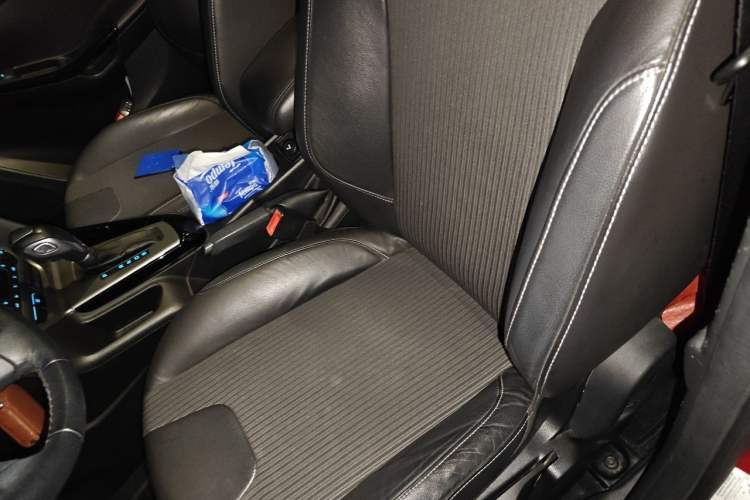 Used Ford Focus 2012 Hatchback 1.6L Automatic Fashion Edition Left Front Seat