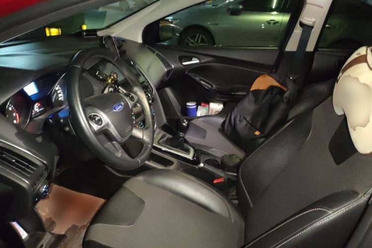 Used Ford Focus 2012 Hatchback 1.6L Manual Fashion Edition Left Front Seat