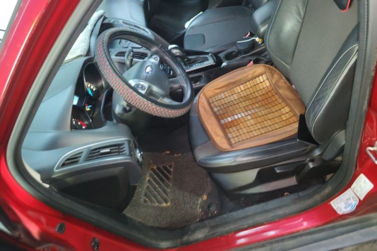 Used Ford Focus 2012 Sedan 1.6L Automatic Fashion Edition Left Front Seat