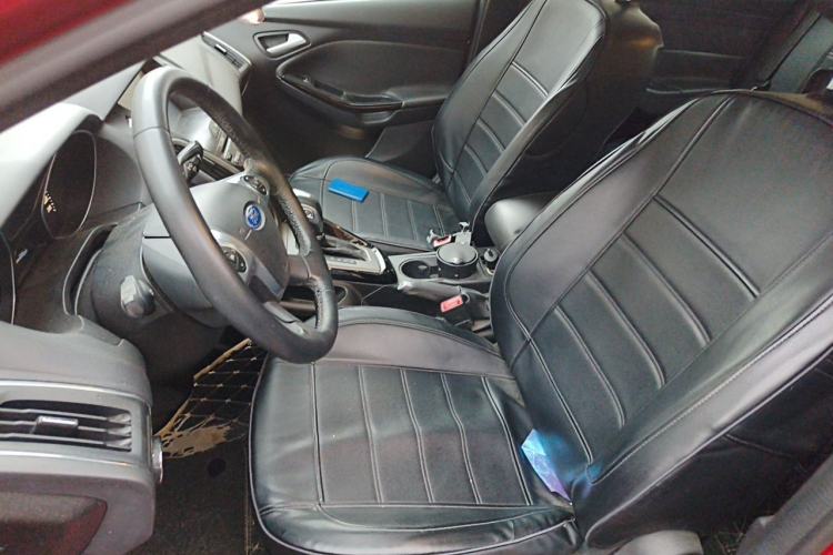 Used Ford Focus 2012 Sedan 1.6L Automatic Fashion Edition Left Front Seat