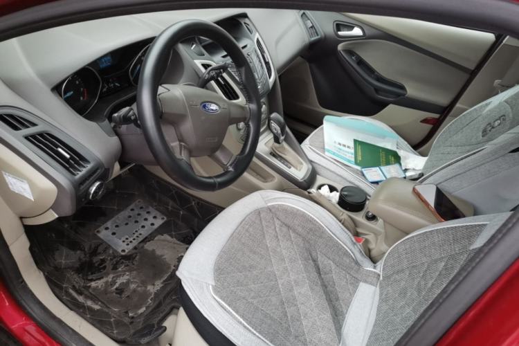 Used Ford Focus 2012 Sedan 1.6L Automatic Comfort Model Left Front Seat