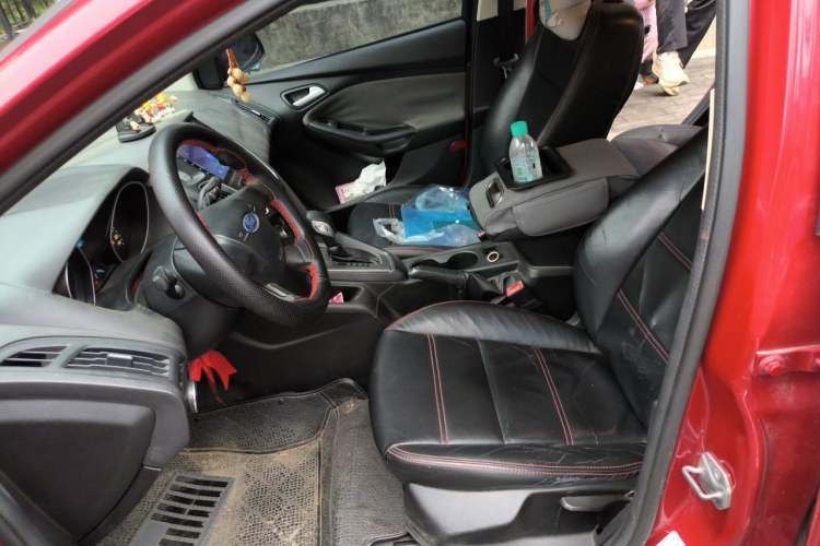 Used Ford Focus 2012 Hatchback 1.6L Automatic Comfort Model Left Front Seat