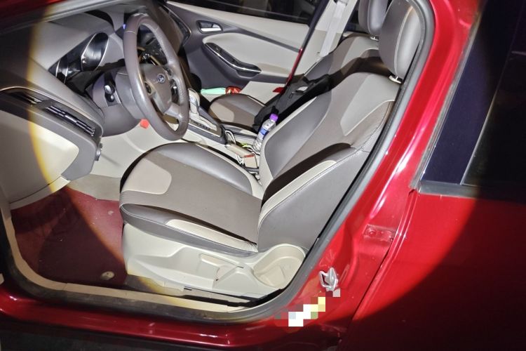 Used Ford Focus 2012 Hatchback 1.6L Automatic Fashion Edition Left Front Seat