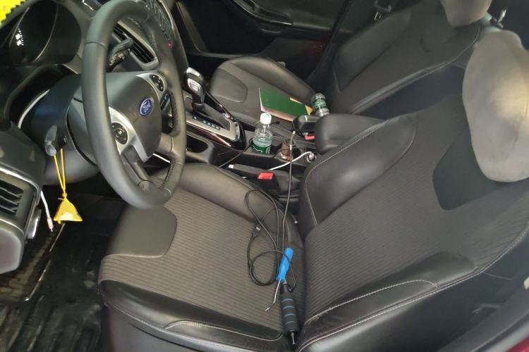 Used Ford Focus 2012 Hatchback 1.6L Automatic Fashion Edition Left Front Seat