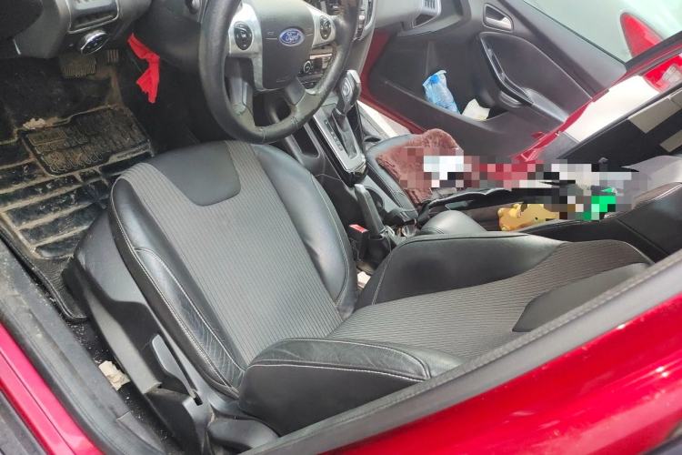 Used Ford Focus 2012 Sedan 1.6L Automatic Fashion Edition Left Front Seat