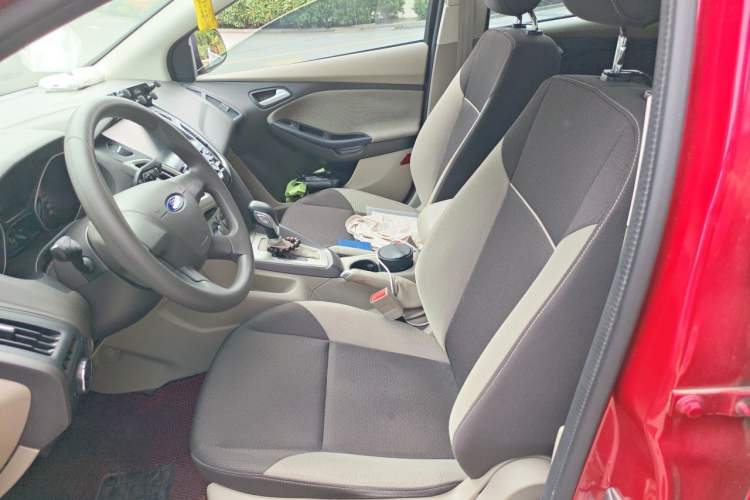 Used Ford Focus 2012 Sedan 1.6L Automatic Comfort Model Left Front Seat