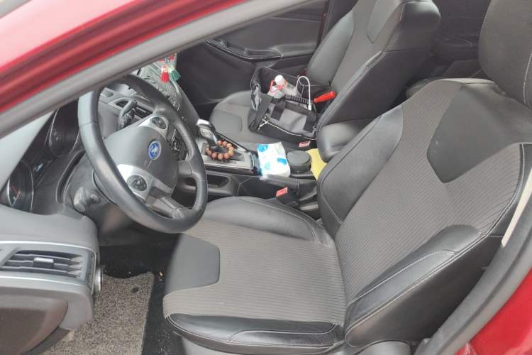 Used Ford Focus 2012 Hatchback 1.6L Automatic Fashion Edition Left Front Seat