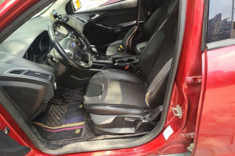 Used Ford Focus 2012 Hatchback 1.6L Automatic Fashion Edition Left Front Seat