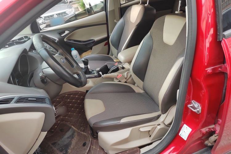 Used Ford Focus 2012 Sedan 1.6L Manual Fashion Edition Left Front Seat