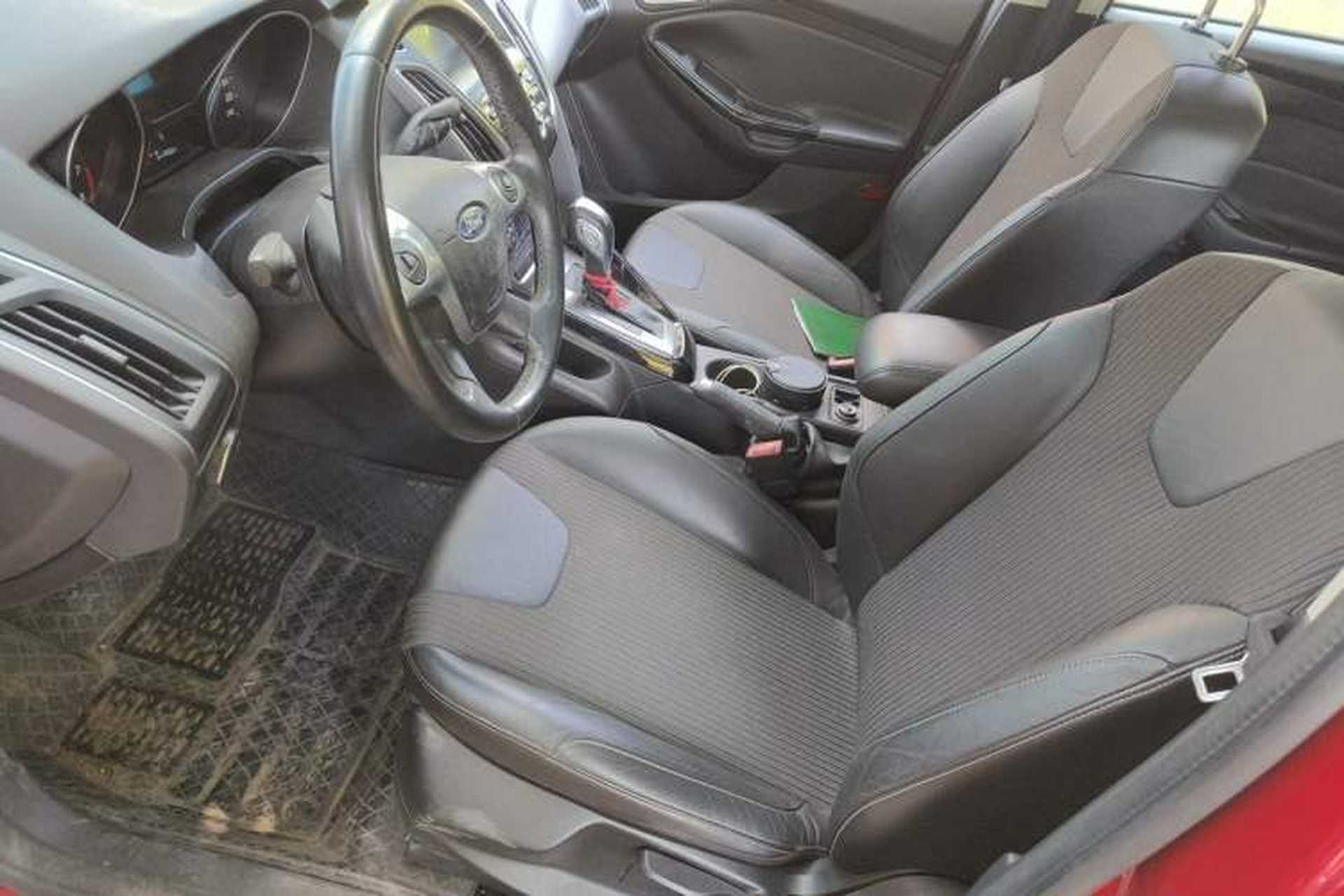 Used Ford Focus 2012 Hatchback 1.6L Automatic Fashion Edition Left Front Seat