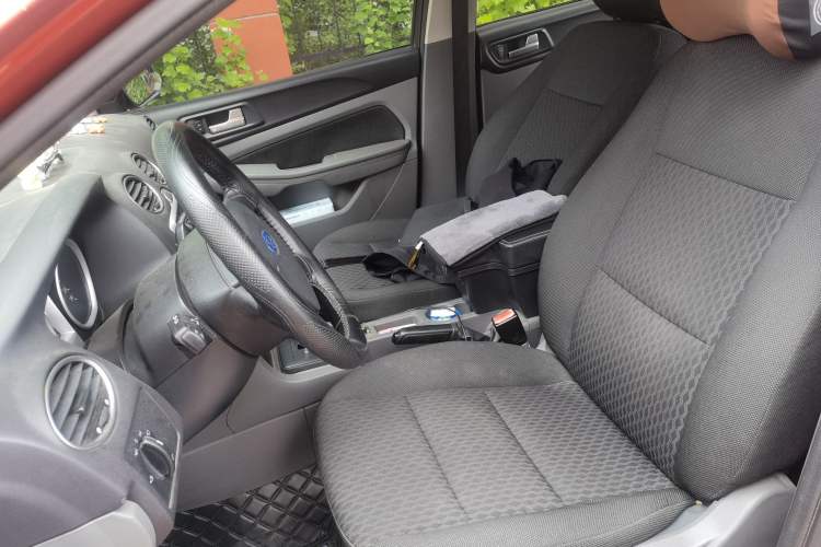 Used Ford Focus 2012 Hatchback Classic 1.8L Automatic Base Model Left Front Seat