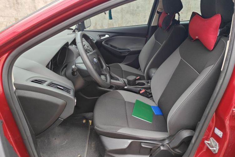 Used Ford Focus 2012 Hatchback 1.6L Automatic Comfort Model Left Front Seat