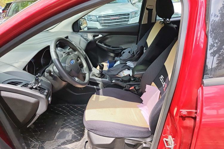 Used Ford Focus 2012 Hatchback 1.6L Manual Comfort Model Left Front Seat