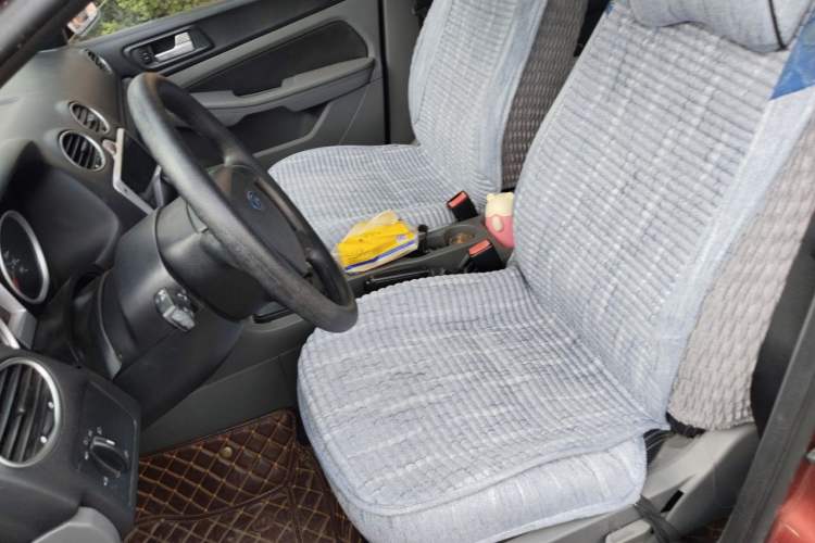 Used Ford Focus 2012 Hatchback Classic 1.8L Automatic Base Model Left Front Seat