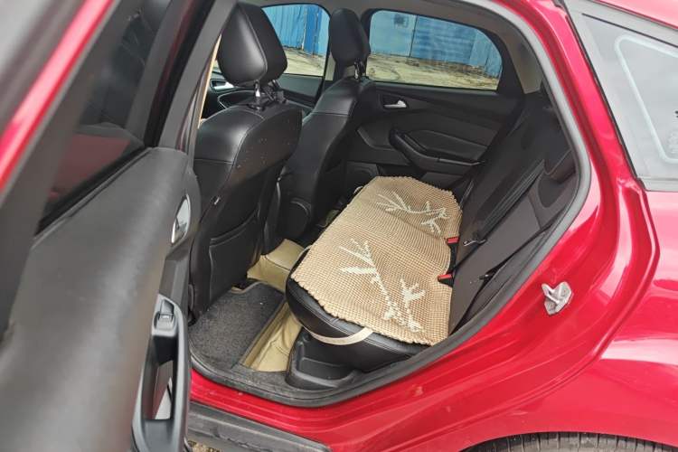 Used Ford Focus 2012 Hatchback 1.6L Manual Fashion Edition Left Rear Seat
