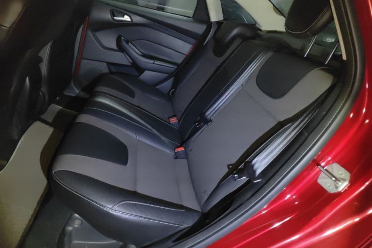 Used Ford Focus 2012 Sedan 1.6L Automatic Fashion Edition Left Rear Seat