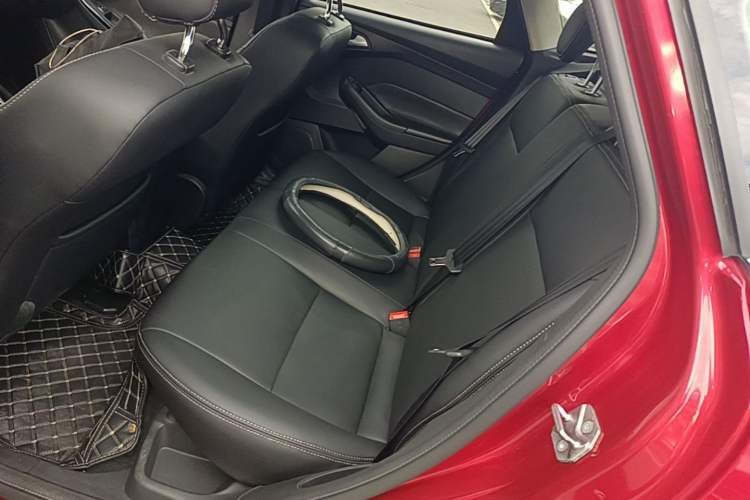 Used Ford Focus 2012 Hatchback 1.6L Automatic Fashion Edition Left Rear Seat