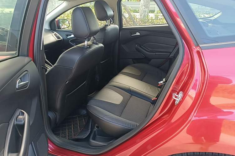Used Ford Focus 2012 Hatchback 1.6L Automatic Fashion Edition Left Rear Seat