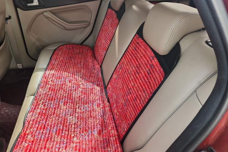 Used Ford Focus 2012 Hatchback Classic 1.8L Automatic Fashion Edition Left Rear Seat