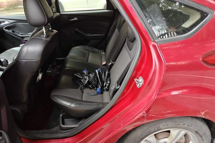 Used Ford Focus 2012 Hatchback 1.6L Automatic Fashion Edition Left Rear Seat