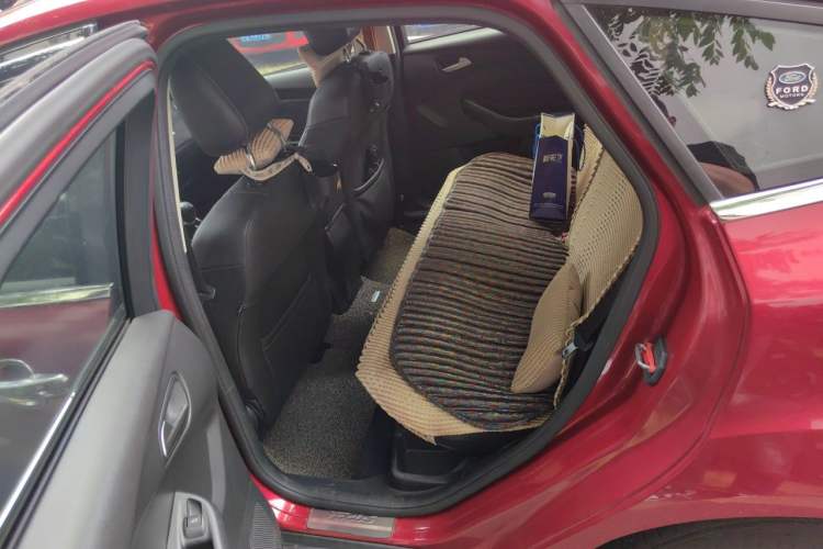 Used Ford Focus 2012 Hatchback 1.6L Manual Fashion Edition Left Rear Seat