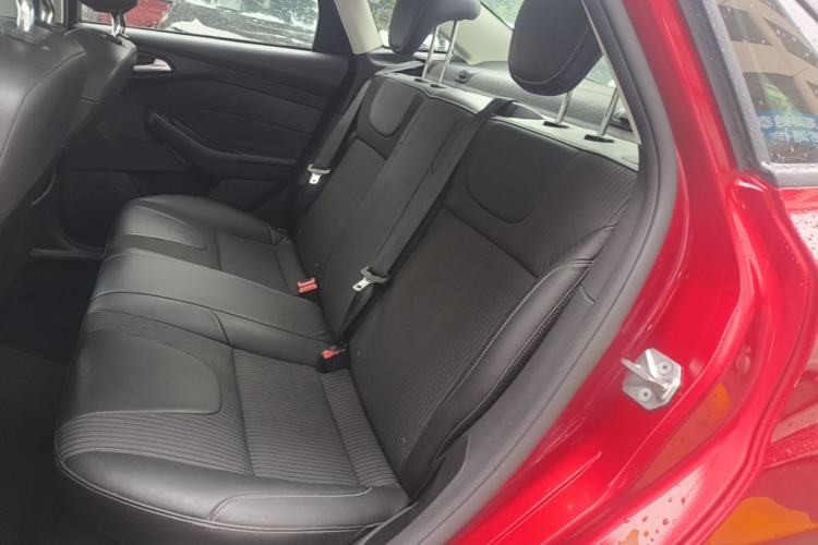 Used Ford Focus 2012 Sedan 1.6L Automatic Fashion Edition Left Rear Seat