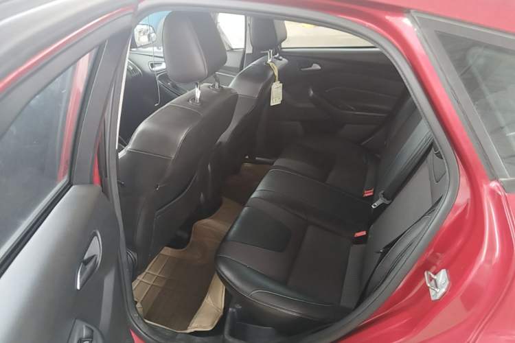 Used Ford Focus 2012 Hatchback 1.6L Automatic Fashion Edition Left Rear Seat