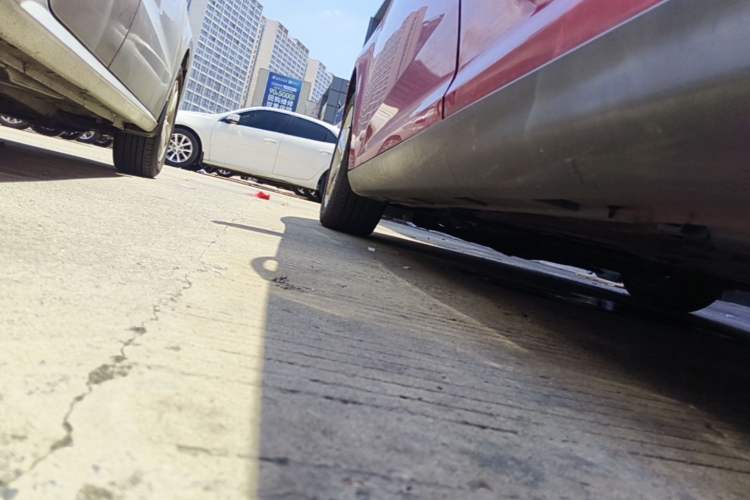 Used Ford Focus 2012 Sedan 1.6L Automatic Fashion Edition Left Side Sill