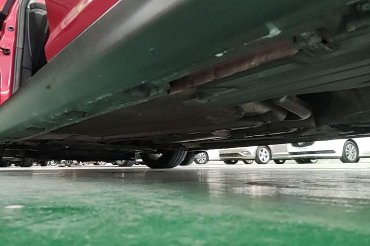 Used Ford Focus 2012 Hatchback 1.6L Automatic Fashion Edition Left Side Sill