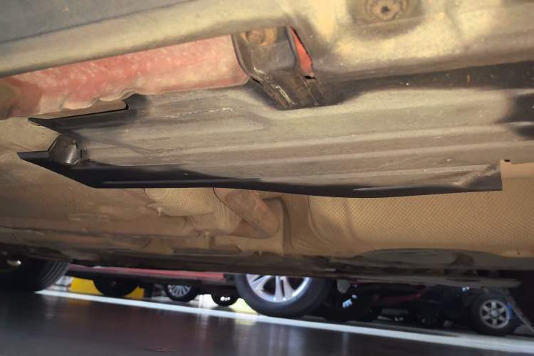 Used Ford Focus 2012 Hatchback 1.6L Automatic Fashion Edition Left Side Sill