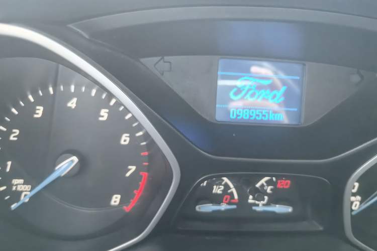 Used Ford Focus 2012 Hatchback 1.6L Automatic Fashion Edition Odometer Close Up