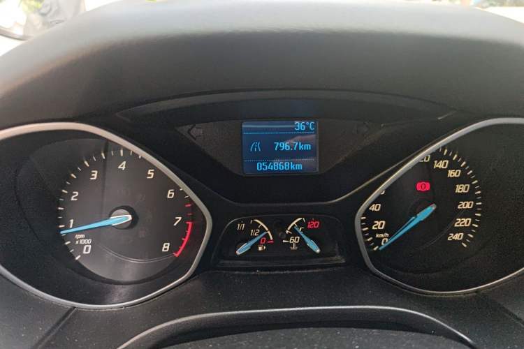 Used Ford Focus 2012 Hatchback 1.6L Manual Comfort Model Odometer Close Up