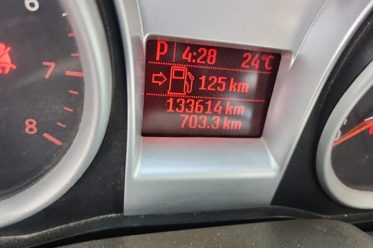 Used Ford Focus 2012 Hatchback Classic 1.8L Automatic Fashion Edition Odometer Close Up