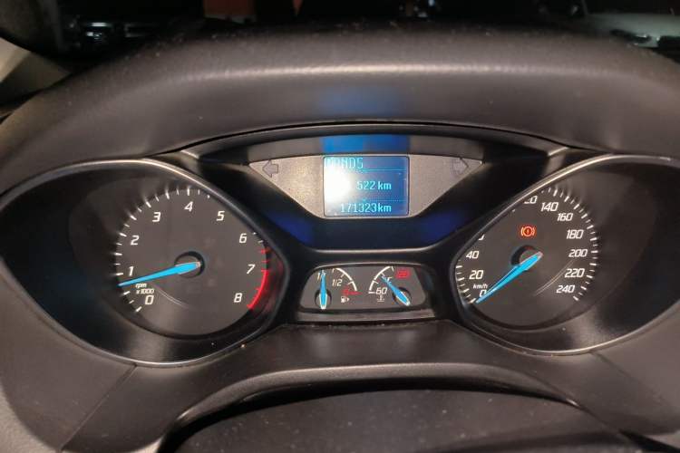 Used Ford Focus 2012 Sedan 1.6L Automatic Fashion Edition Odometer Close Up