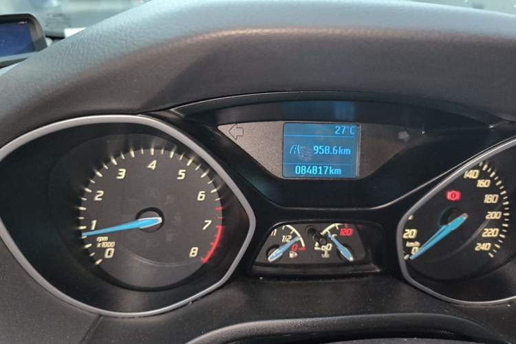 Used Ford Focus 2012 Sedan 1.6L Manual Comfort Model Odometer Close Up